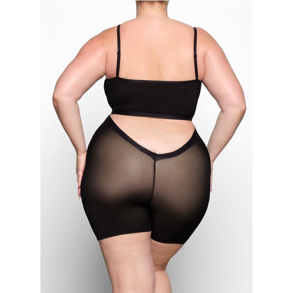 New with Tags Skims Sheer Sculpt Low Back Short SZ 2X in Black